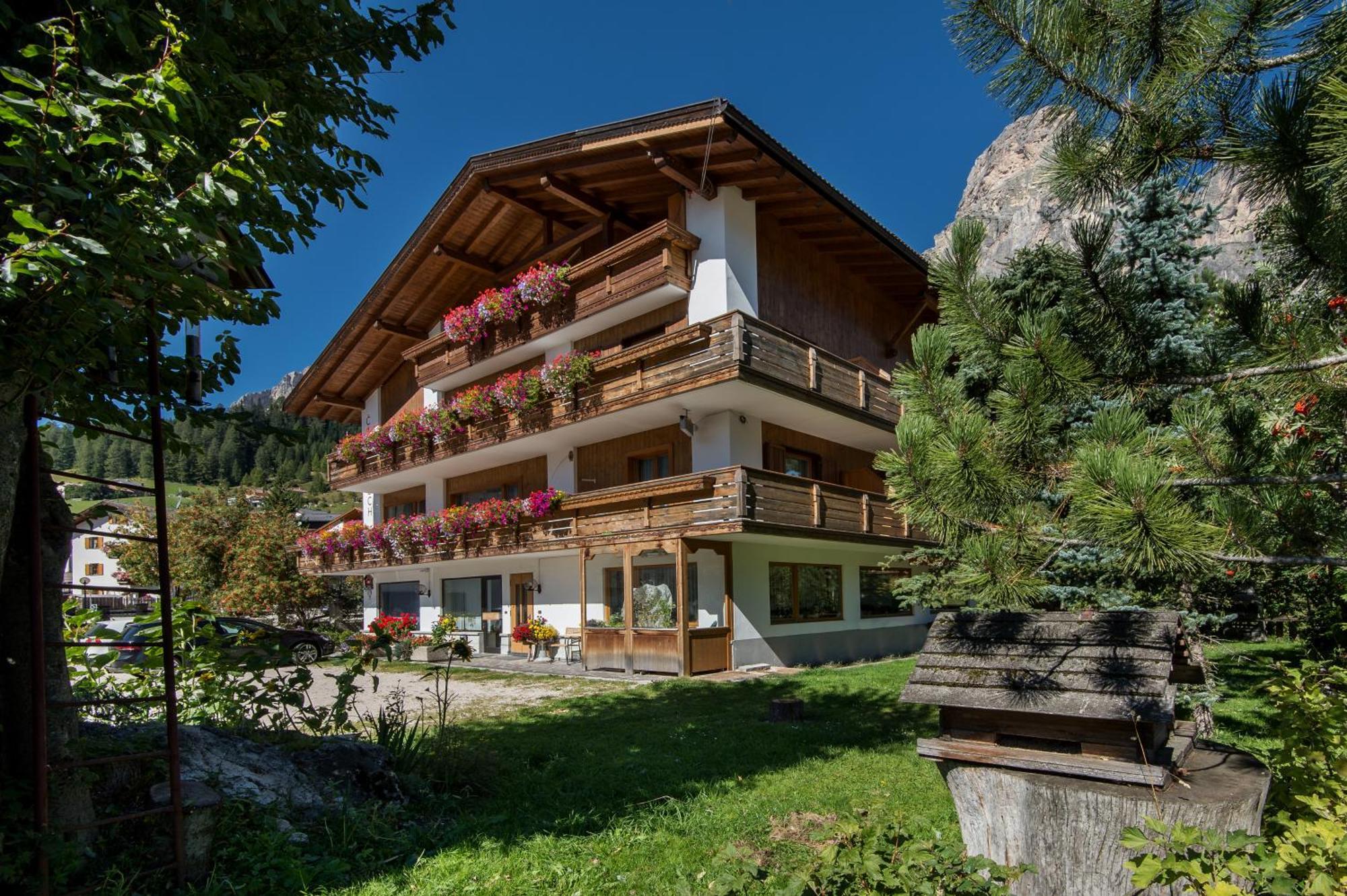 Ciasa Roch Hotel Corvara In Badia Kültér fotó